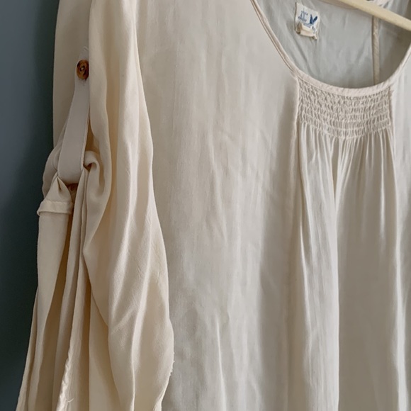 Anthropologie Gathered Sleeve Button Detail Blouse - Picture 7 of 11